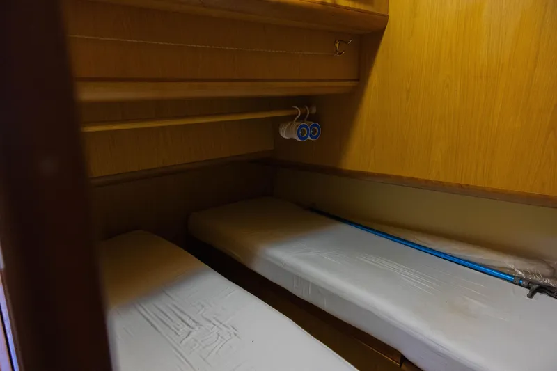 Slide: The Image of Mainship 400 Trawler 2006 - 65