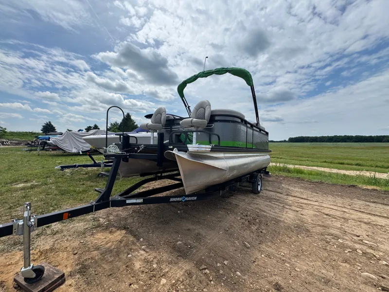 Slide: The Image of Qwest 818 Lanai Sport Fish 2022 - 2