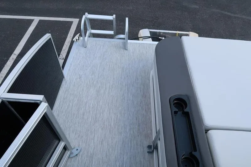 Slide: The Image of 2026 Bennington S Swingback 22 SSB boat deck with seating and railing. - 30