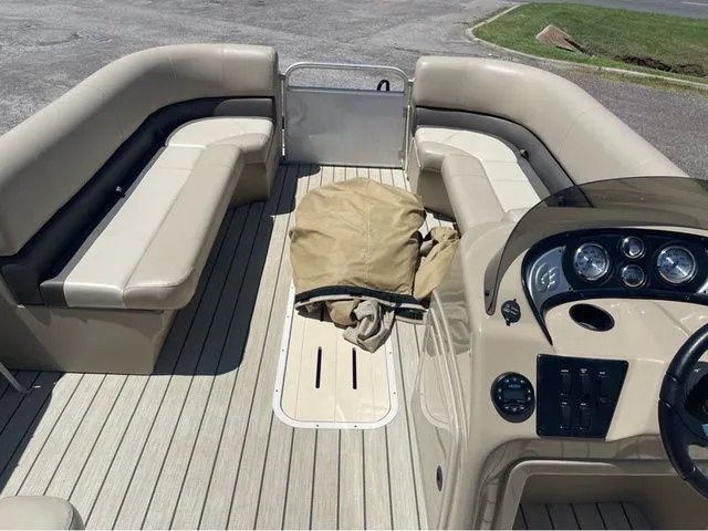 Slide: The Image of SunCatcher V 324SE 2019 - 10