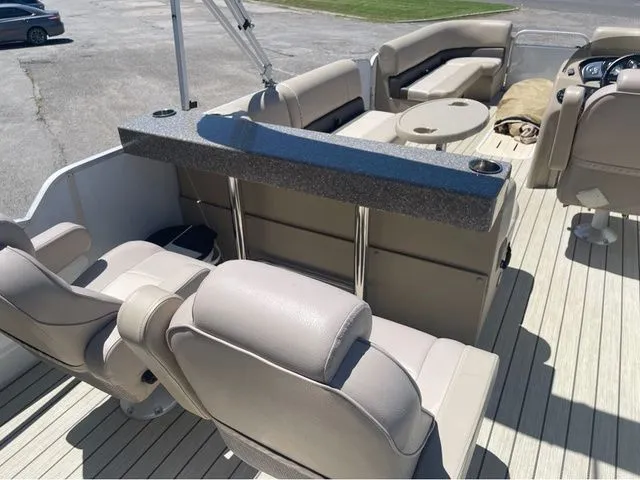 Slide: The Image of SunCatcher V 324SE 2019 - 13