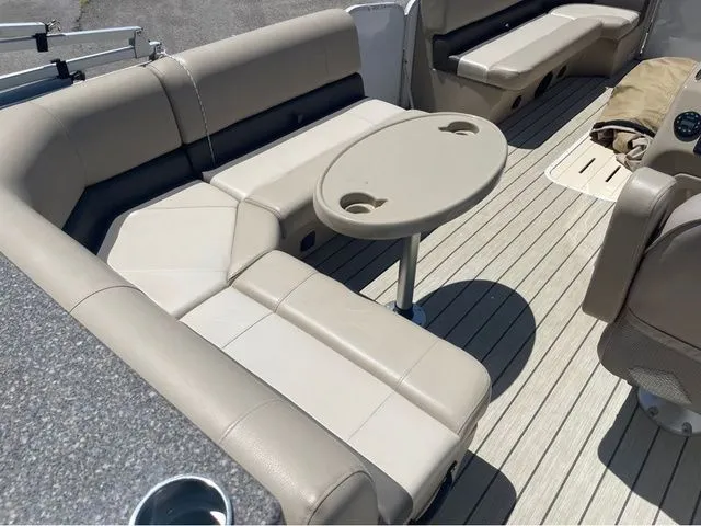 Slide: The Image of SunCatcher V 324SE 2019 - 9