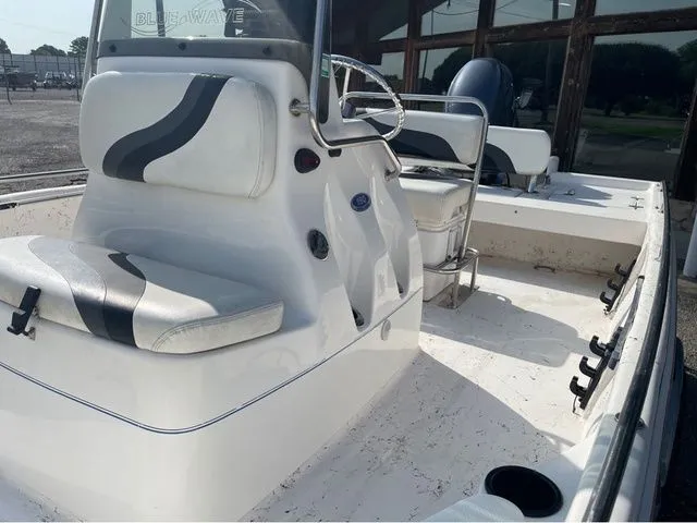 Slide: The Image of Blue Wave 190 DELUXE 2009 - 9