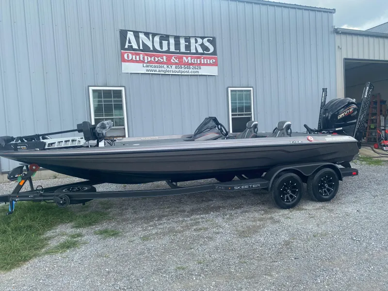 サマフェス ケイ Skeeter ZXE21 2026 - Marine Source