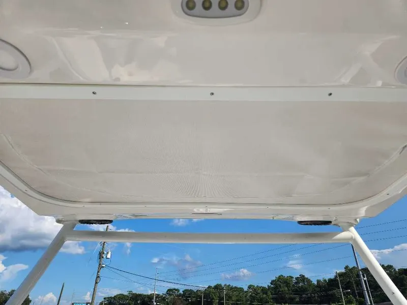 Slide: The Image of Sea Fox 228 Traveler 2026 - 10