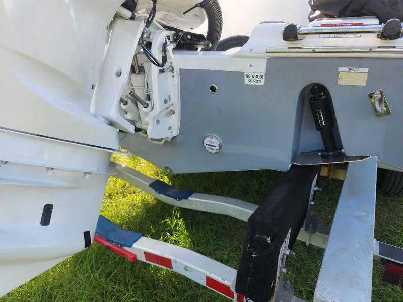 Slide: The Image of Sea Fox 228 Traveler 2026 - 11