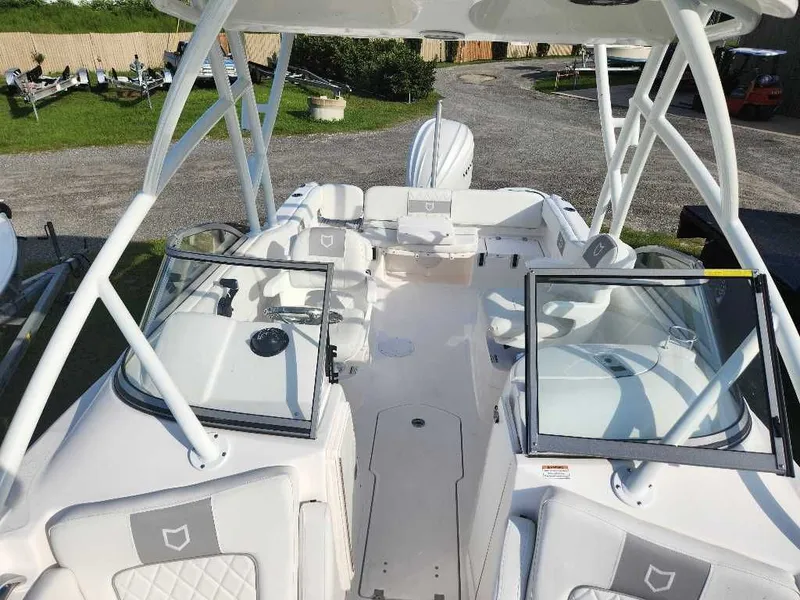 Slide: The Image of Sea Fox 228 Traveler 2026 - 5