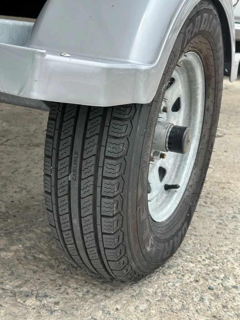 Slide: The Image of Boston Whaler 17 Montauk 2016 - 16