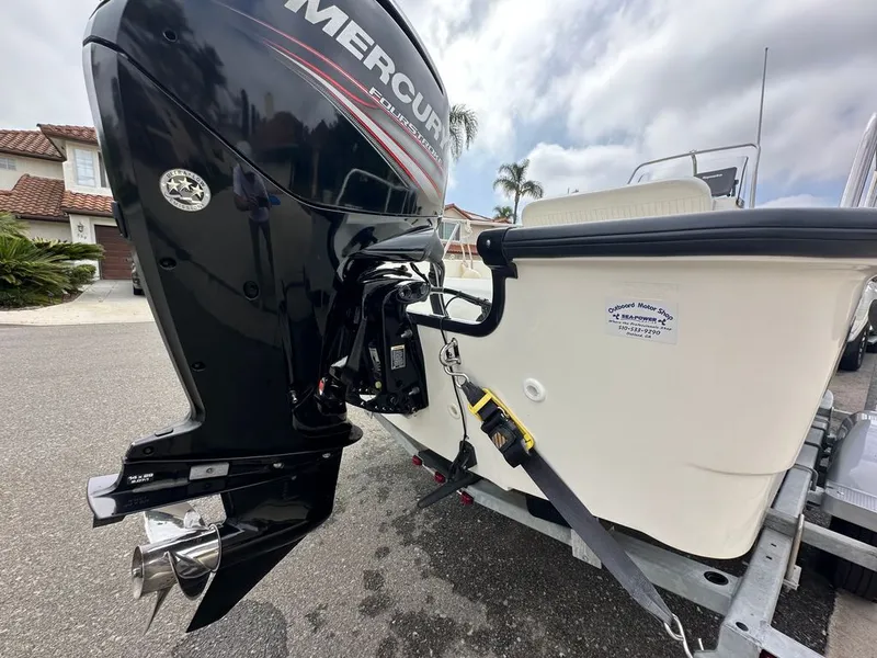 Slide: The Image of Boston Whaler 17 Montauk 2016 - 20