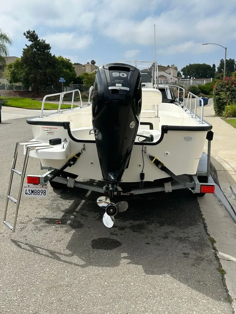 Slide: The Image of Boston Whaler 17 Montauk 2016 - 22