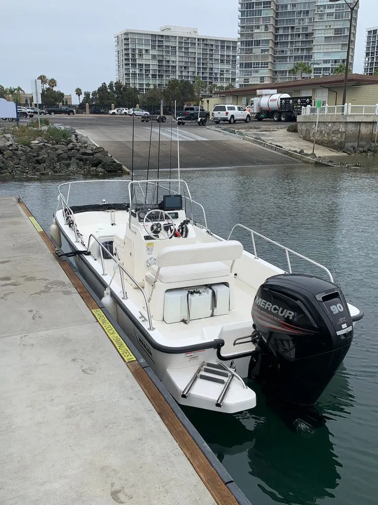 Slide: The Image of Boston Whaler 17 Montauk 2016 - 23