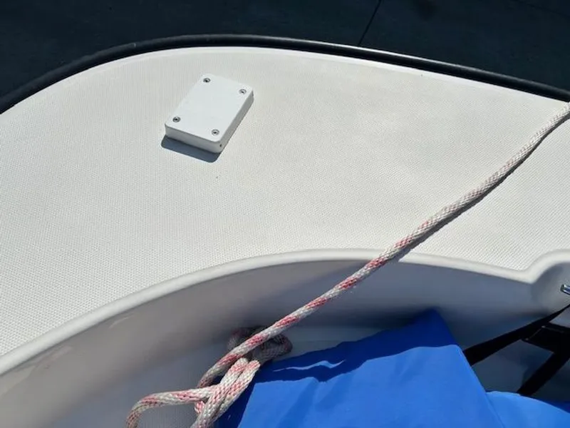 Slide: The Image of Boston Whaler 190 Montauk 2014 - 13