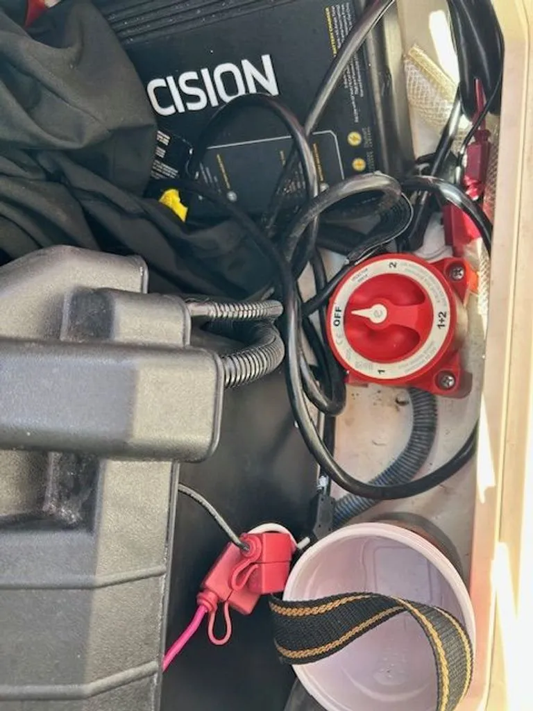 Slide: The Image of Boston Whaler 190 Montauk 2014 - 16