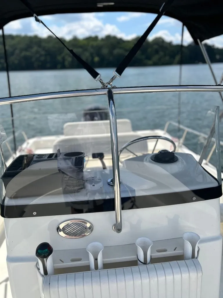 Slide: The Image of Boston Whaler 190 Montauk 2014 - 2