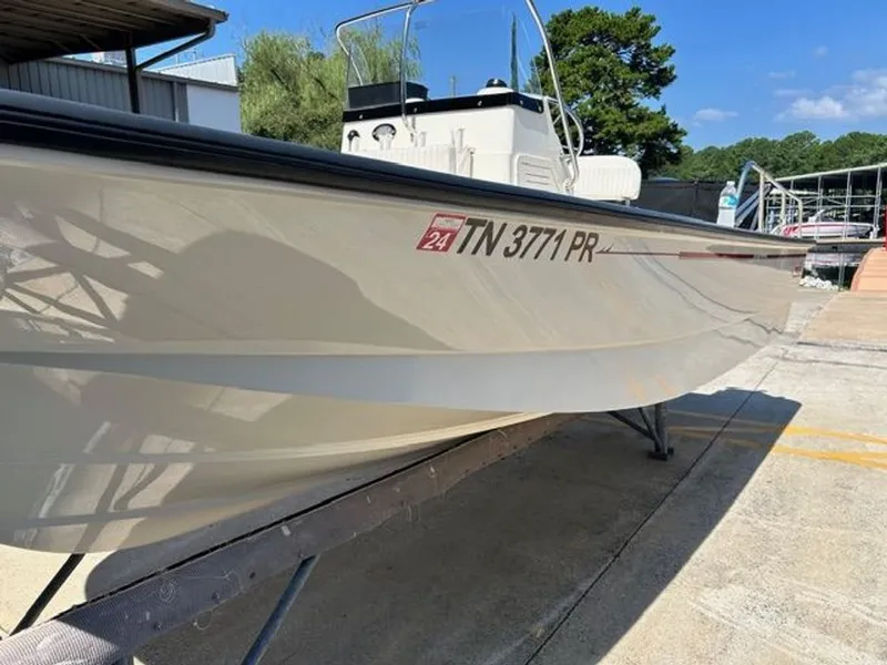 Slide: The Image of Boston Whaler 190 Montauk 2014 - 35