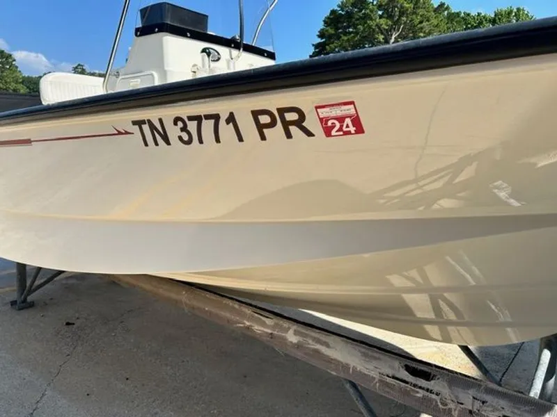 Slide: The Image of Boston Whaler 190 Montauk 2014 - 37