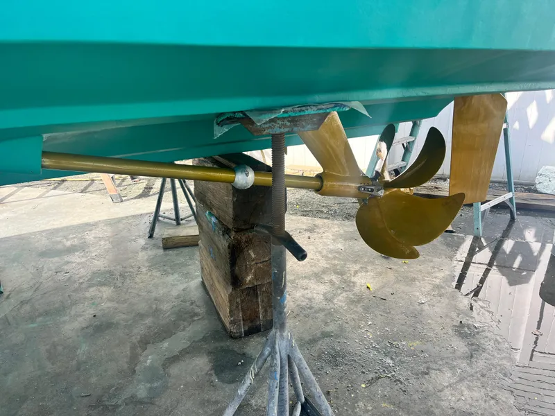 Slide: The Image of Propeller and shaft of 2002 Grand Banks 43 Eastbay HX on dry dock. - 43