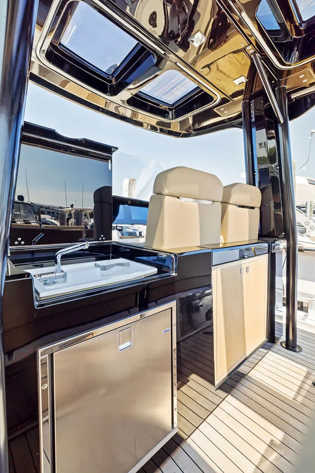 Slide: The Image of Fjord 38 Xpress 2019 - 36