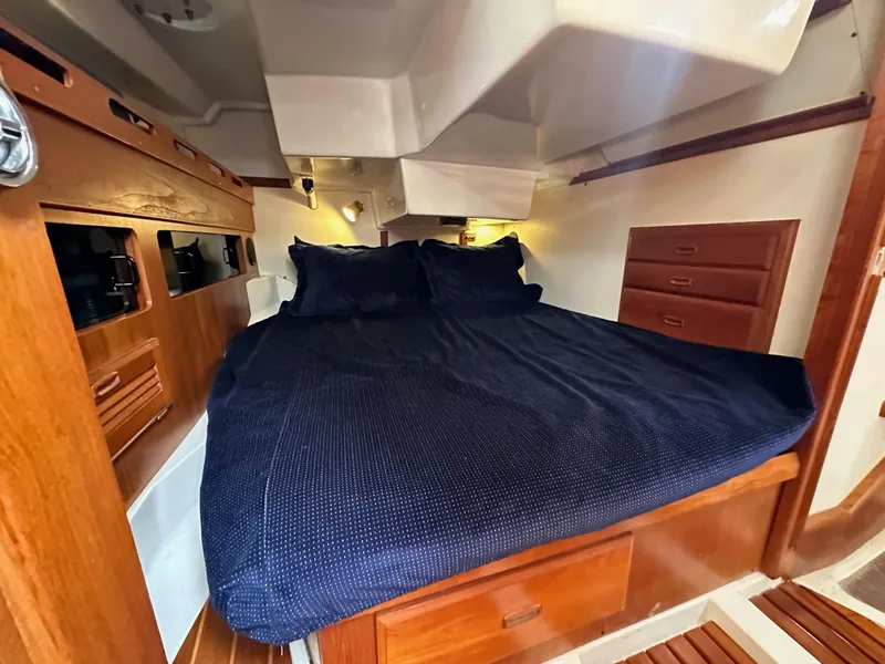 Slide: The Image of Hunter Legend 45 1987 - 64