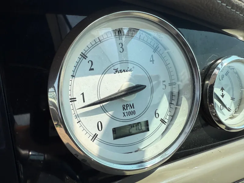 Slide: The Image of Regal 28 Express 2018 - 7