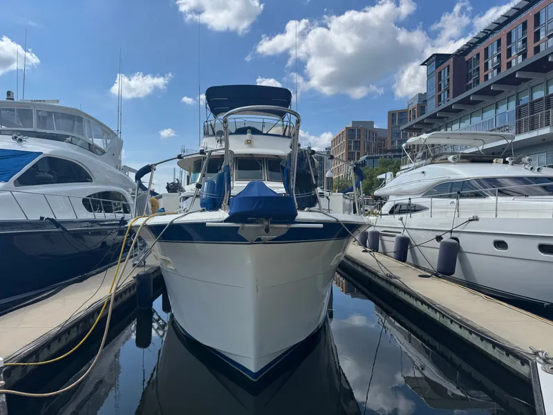 Slide: The Image of Hatteras 53 Extended Deck 1985 - 3