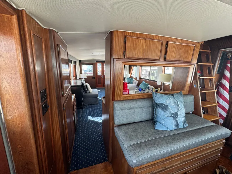 Slide: The Image of Hatteras 53 Extended Deck 1985 - 43