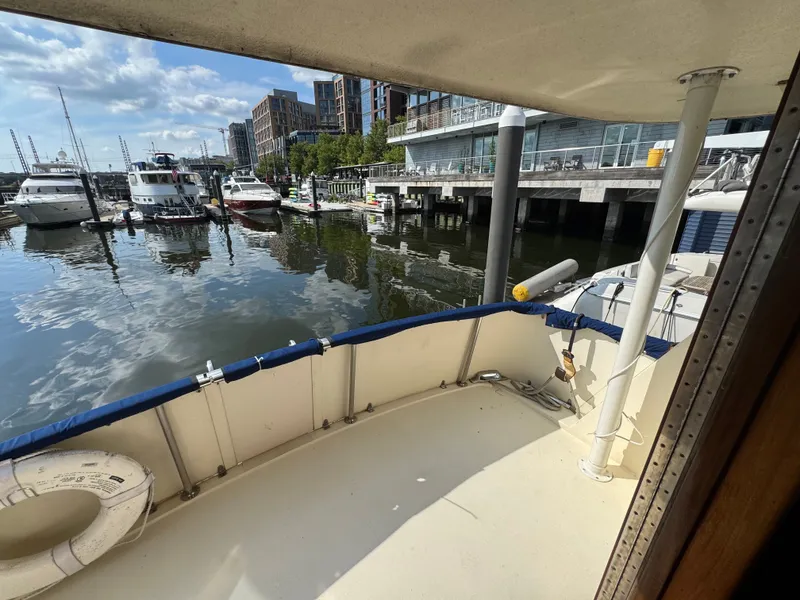 Slide: The Image of Hatteras 53 Extended Deck 1985 - 52