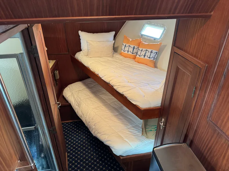 Slide: The Image of Hatteras 53 Extended Deck 1985 - 62