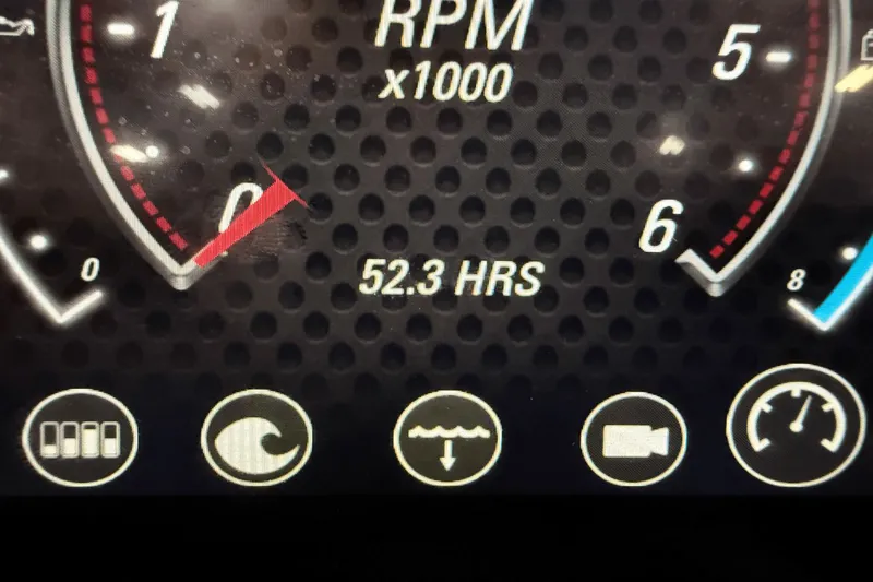 Slide: The Image of Malibu Wakesetter 2023 - 12