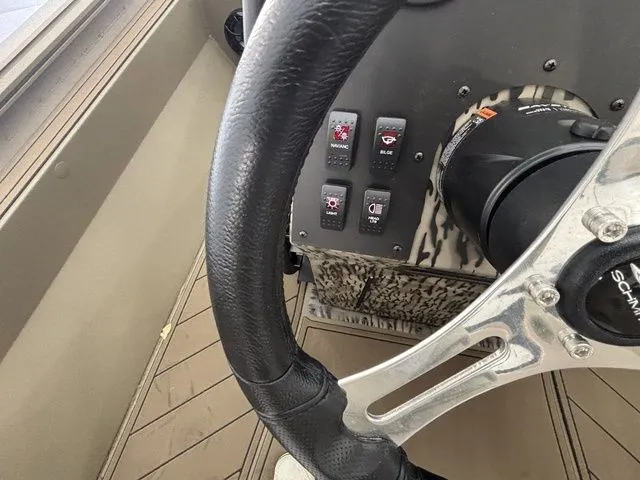 Slide: The Image of Thor LH1900CC w/ BayStar Steering Elite Package-Mo 2026 - 20