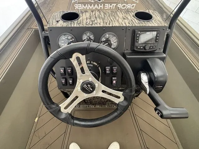 Slide: The Image of Thor LH1900CC w/ BayStar Steering Elite Package-Mo 2026 - 21