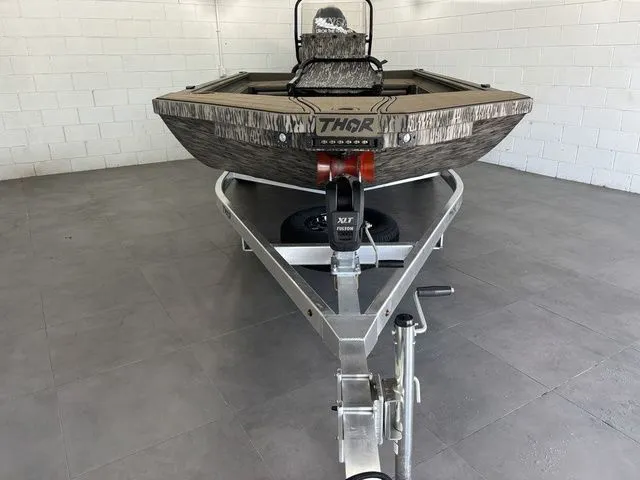 Slide: The Image of Thor LH1900CC w/ BayStar Steering Elite Package-Mo 2026 - 3