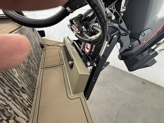 Slide: The Image of Thor LH1900CC w/ BayStar Steering Elite Package-Mo 2026 - 38