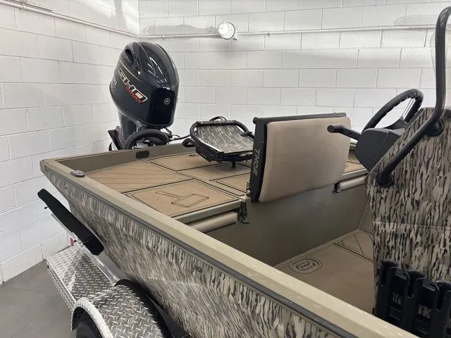 Slide: The Image of Thor LH1900CC w/ BayStar Steering Elite Package-Mo 2026 - 5