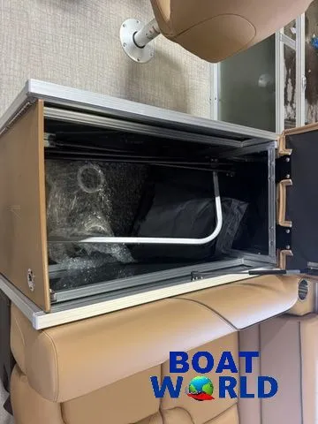 Slide: The Image of Tahoe Sport 2385 Rear Fish & Honda 4-Stroke EFI 2026 - 18