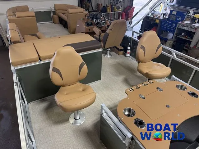 Slide: The Image of Tahoe Sport 2385 Rear Fish & Honda 4-Stroke EFI 2026 - 24