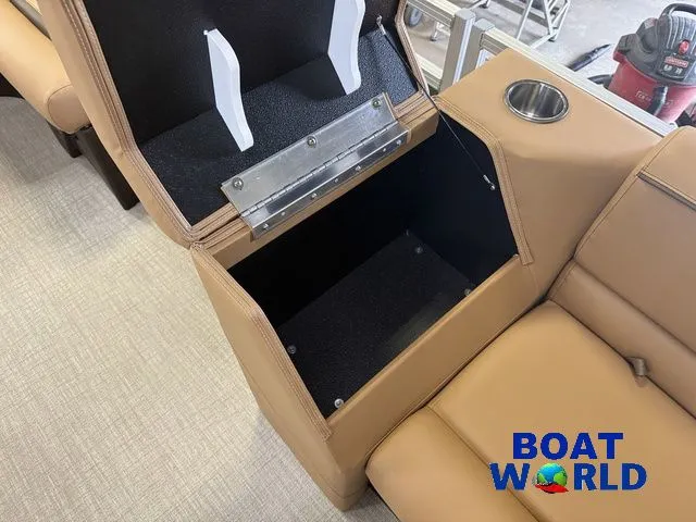 Slide: The Image of Tahoe Sport 2385 Rear Fish & Honda 4-Stroke EFI 2026 - 31