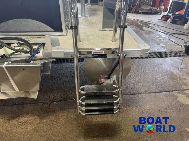 Slide: The Image of Tahoe Sport 2385 Rear Fish & Honda 4-Stroke EFI 2026 - 43