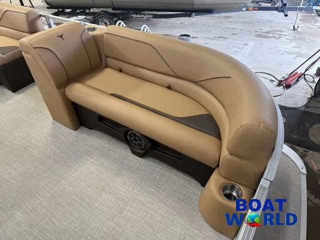 Slide: The Image of Tahoe Sport 2385 Rear Fish & Honda 4-Stroke EFI 2026 - 8