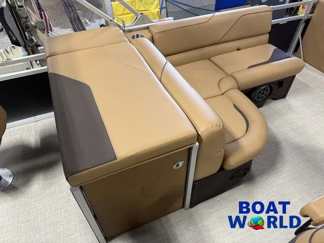 Slide: The Image of Tahoe Sport 2385 Rear Fish & Honda 4-Stroke EFI 2026 - 18