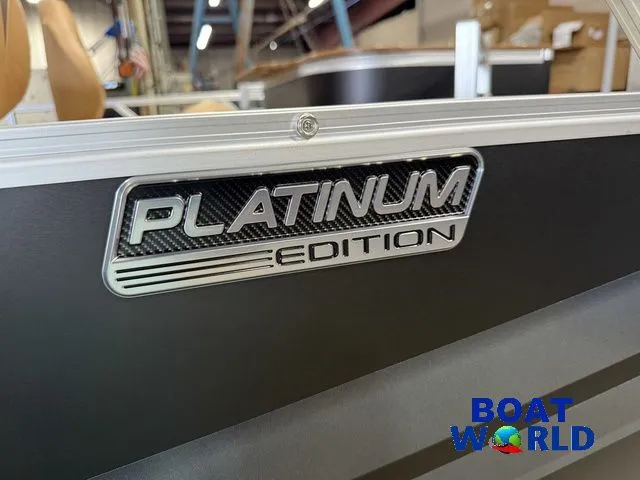 Slide: The Image of Tahoe Sport 2385 Rear Fish & Honda 4-Stroke EFI 2026 - 36