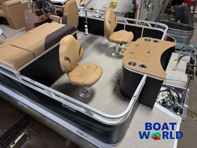 Slide: The Image of Tahoe Sport 2385 Rear Fish & Honda 4-Stroke EFI 2026 - 5