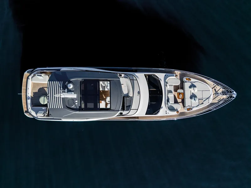 Slide: The Image of Azimut Fly 72 2026 - 77