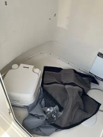 Slide: The Image of Parker Marine 23SE 2023 - 10