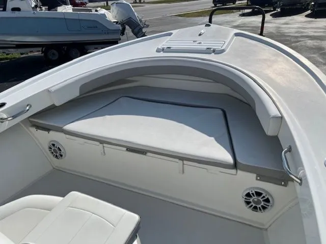 Slide: The Image of Parker Marine 23SE 2023 - 6