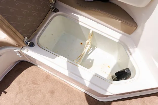 Slide: The Image of Regal 2400 LSR 2004 - 9