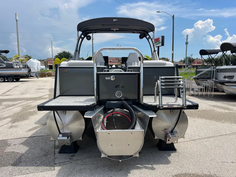 Slide: The Image of 2026 Avalon 2585 Catalina Tri Toon with Mercury 400hp V-10 motor, rear view. - 6