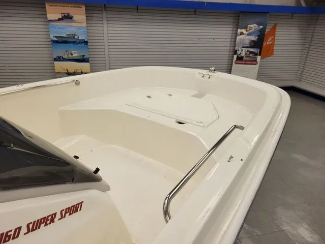 Slide: The Image of Boston Whaler 160 Super Sport 2025 - 9