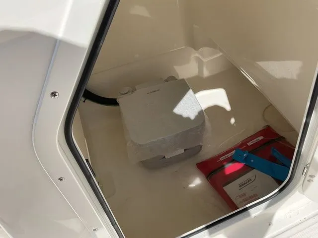 Slide: The Image of Boston Whaler 210 Montauk 2025 - 12