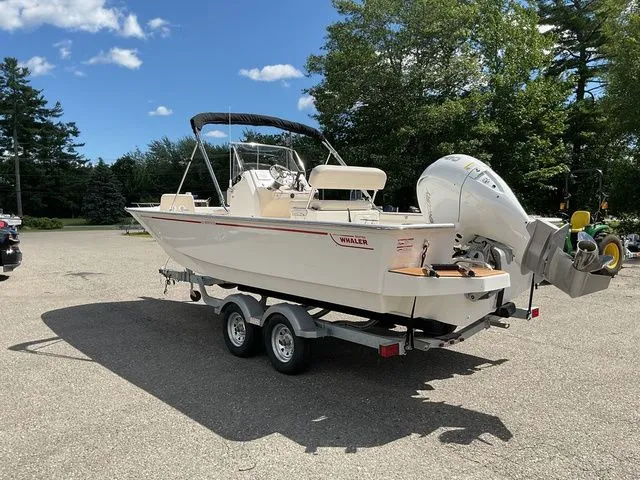 Slide: The Image of Boston Whaler 210 Montauk 2025 - 4